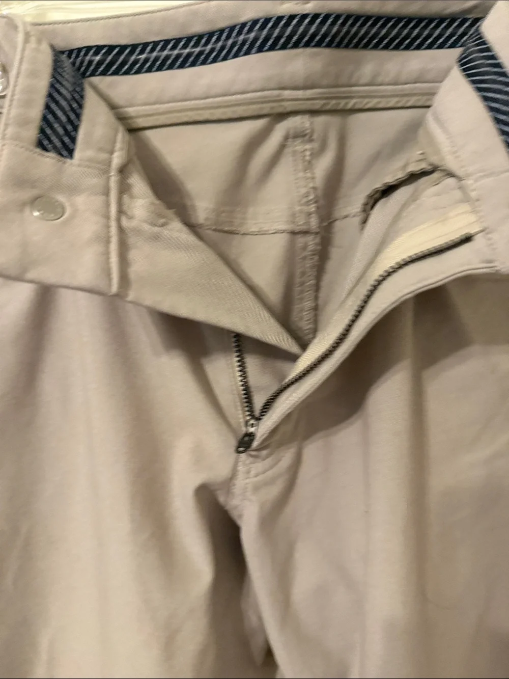 BONOBOS Golf Men's Straight Chinos in Light Gray